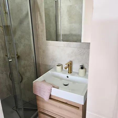 Zala Matusan Apartamento